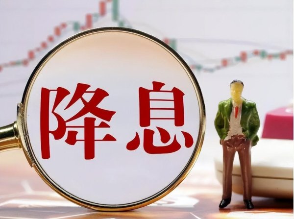 配资炒股平台网站 欧元暴涨5%背后，全球资金大挪移！欧洲央行能否撑起经济疲软局面